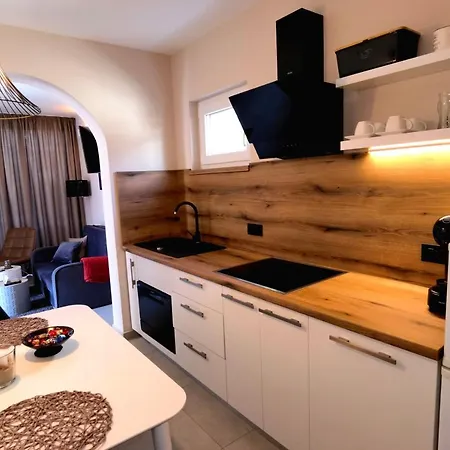 Apartment In The Very Heart Of - 50m To The